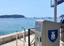 Corbeille compactrice solaire connectée Villefranche-sur-Mer