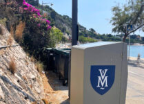 Corbeille compactrice solaire Mr Fill connectée Villefranche-sur-Mer