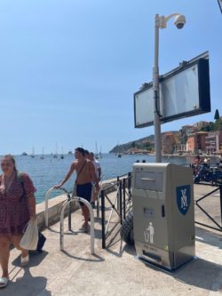 Corbeille à déchets compactrices Villefranche sur mer