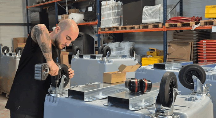 Enzo - Préparateur technicien pour FM Développement